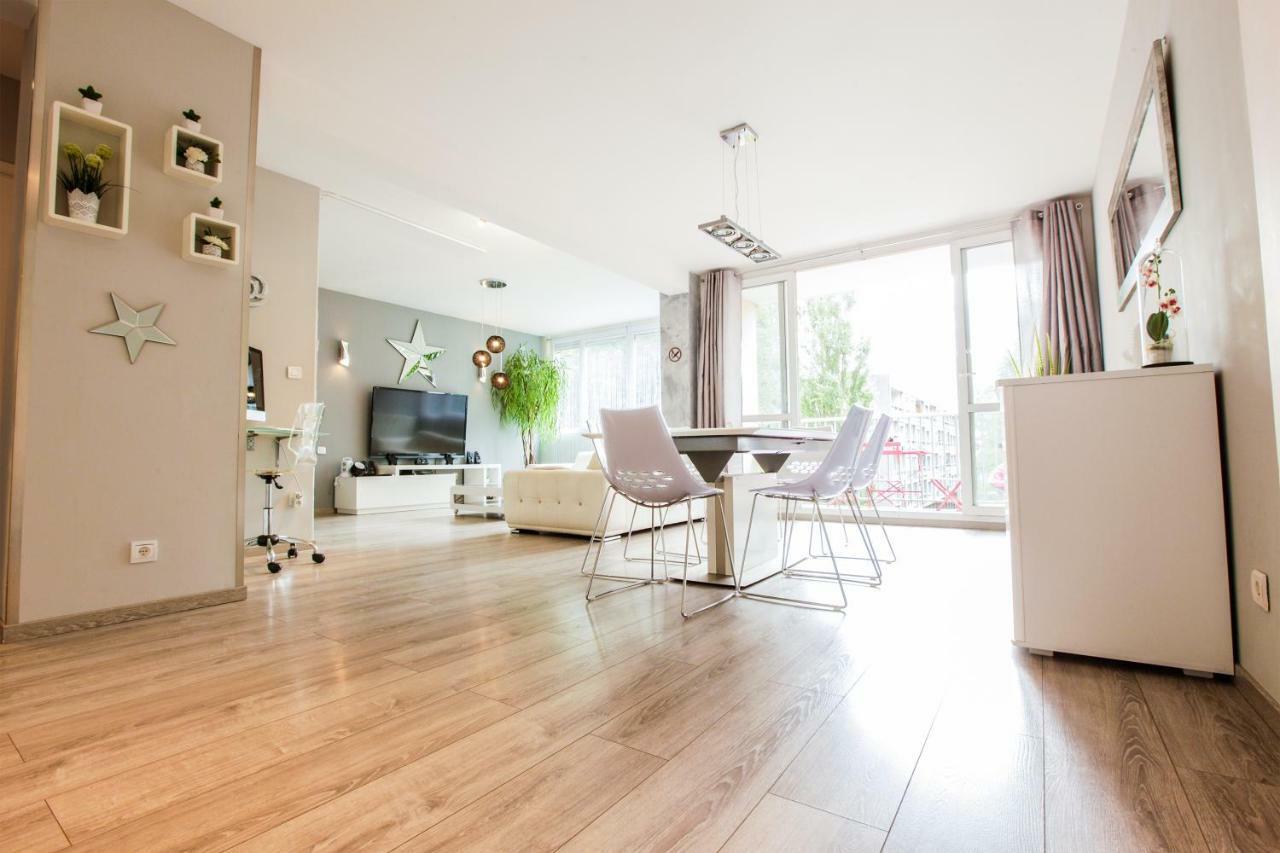 Le Celestay Villeurbanne Exteriör bild