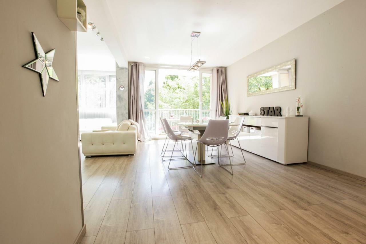 Le Celestay Villeurbanne Exteriör bild